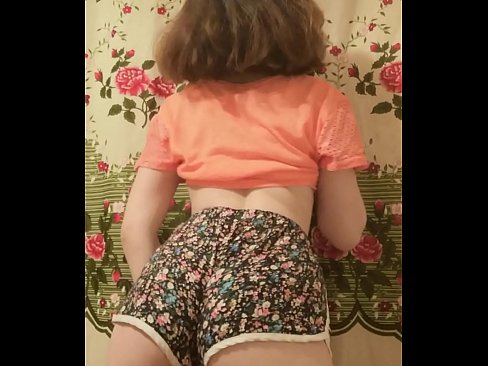 ❤️ Seksual gənc körpə kamera qarşısında şortunu soyundurur ❌ Gözəl porno bizdə ☑