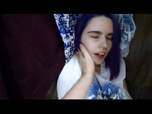 ❤️ Şkafda bacımı tapdım və ona cum kömək etdi ❌ Gözəl porno bizdə ☑